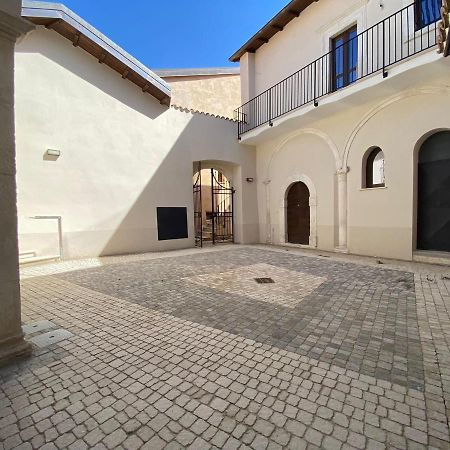 Dimora Degli Angeli Apartment LʼAquila Екстериор снимка